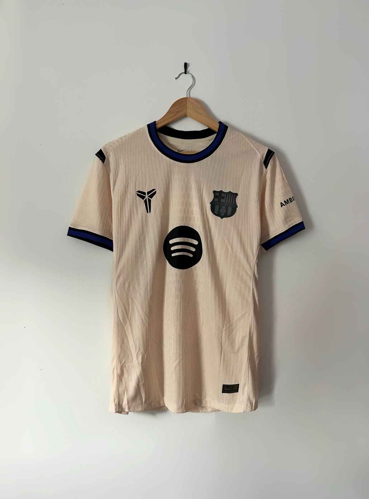 Barcelona 25-26 Away lamine yamal half sleeves kit